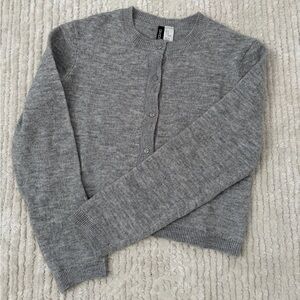H&M sweater